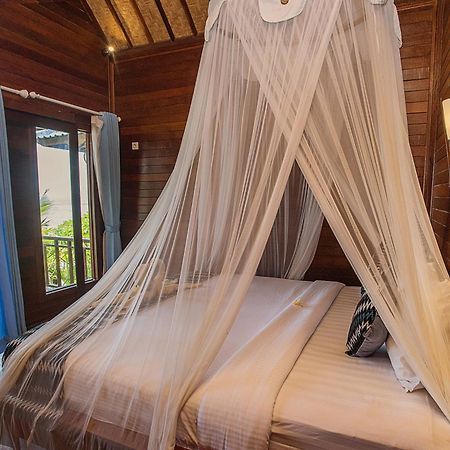 Tawe Ocean Blue Villa Lembongan ภายนอก รูปภาพ