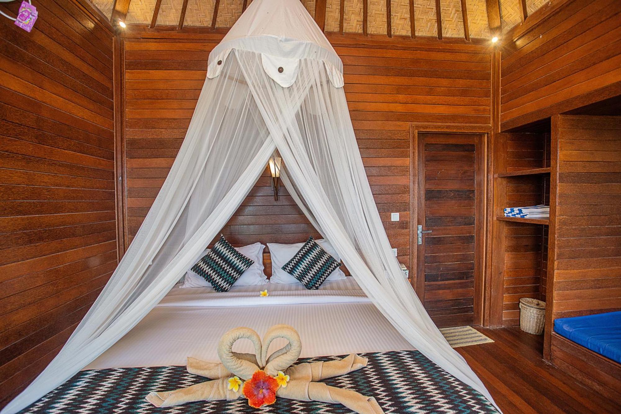 Tawe Ocean Blue Villa Lembongan ภายนอก รูปภาพ